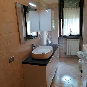 Mobili Bagno Monza 3 Composizione con lavabo appoggio.2